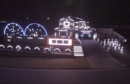AussieDoug - Light of Christmas by Owl City